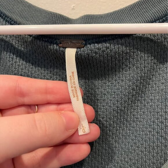 Free People Knit Longsleeve Shirt - Size Large - Picture 2 of 3